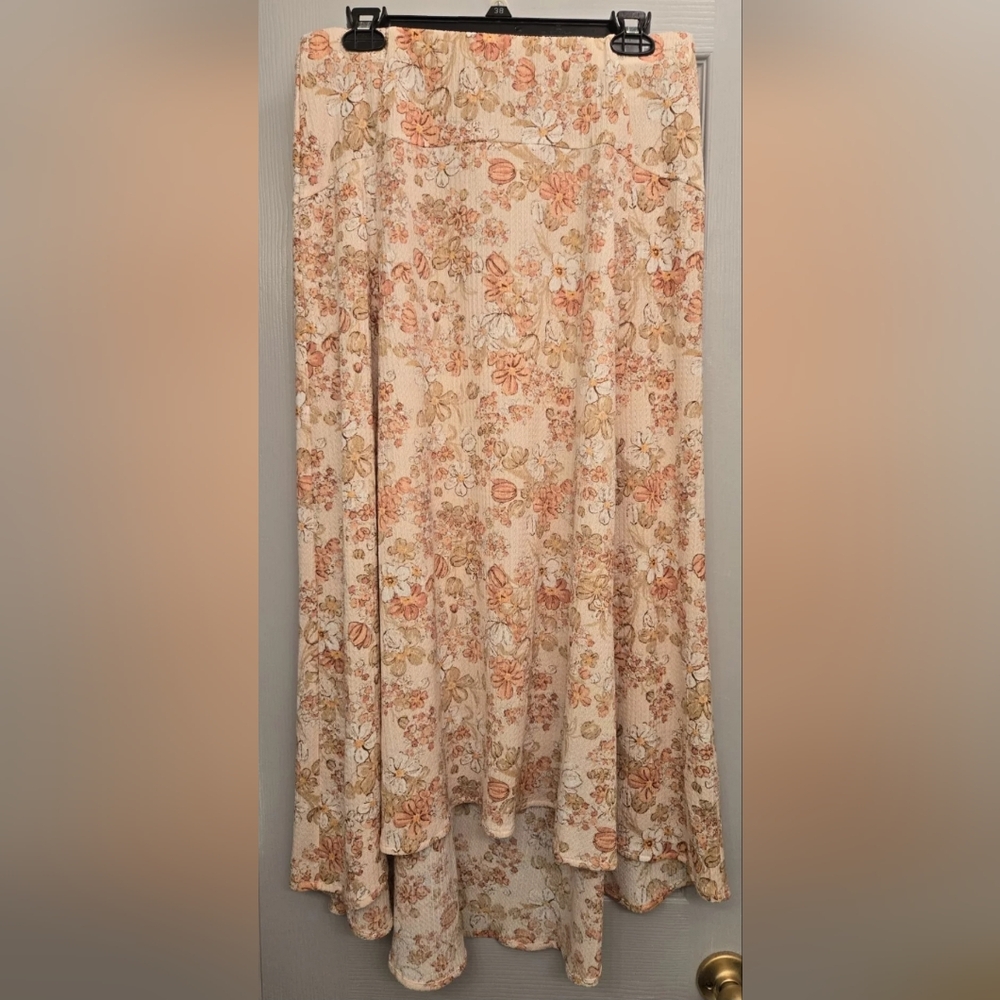 CATO Medium Peach Floral Hi-Lo Skirt NWT